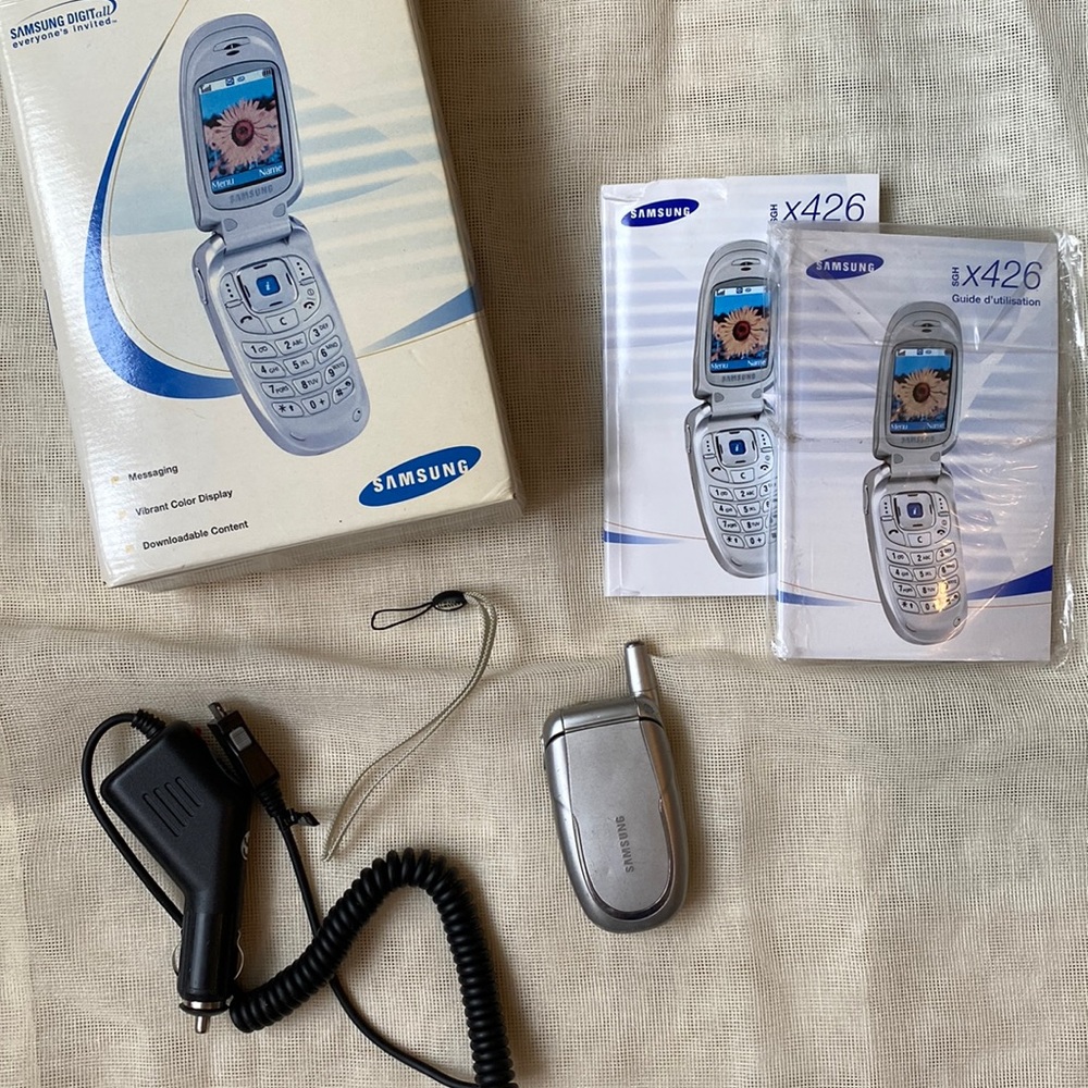 📞Samsung Old school Y2K Rogers Flip Phone📞